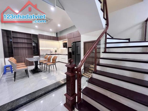 Bán Nhà Dân Xây Cầu Giấy, DT 70m2, Mặt Tiền 5m, Gần Phố, Kinh Doanh, Nhỉnh 12 Tỷ - 4
