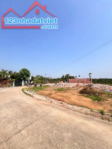 ĐẤT GẦN SÂN BAY BIÊN HOÀ – SỔ RIÊNG, ĐƯỜNG NHỰA