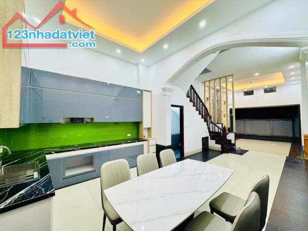 66m2 NHÀ DÂN XÂY 6 TẦNG, Ô TÔ VÀO NHÀ - MỚI KOONG - THOÁNG SÁNG TRƯỚC SAU - NGÕ KINH DOANH - 1