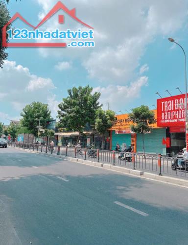 BÁN NHÀ MẶT TIỀN QUANG TRUNG P10, GÒ VẤP. 5X40M, NHÀ C4, CN 200M2, 7TY500 - 1