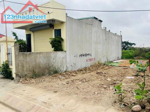 Bán đất mặt đường Đông Phương, Kiến Thụy, Hải Phòng  - Diện tích : 114,5m2 - Ngang 5,5m - 5