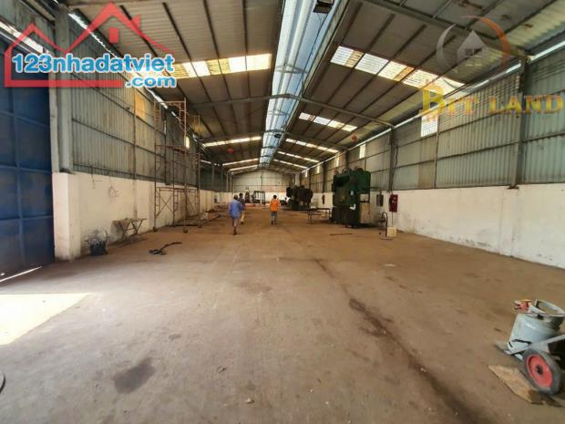 Bán Nhà Xưởng Sản Xuất Cụm KCN ĐỒNG NAI Diện Tích 2000m2 có 18 tỷ