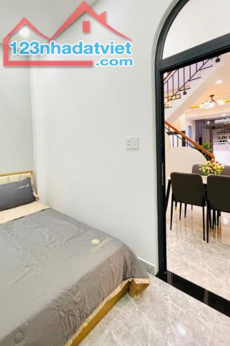 BÁN NHÀ QUẬN GÒ VẤP CHỈ CÁCH CHƠ PHẠM VĂN BẠCH 50M - NHÀ 2 MẶT HẺM - 3PN - CHỈ HƠN 4 TỶ 🍁 - 2
