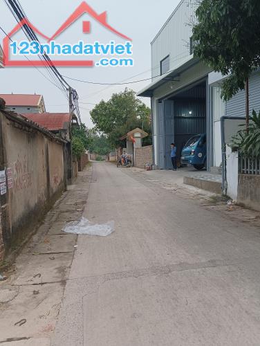 Bán đất xã tiên dược-141m2-ô tô7 chỗ vào đất- 2,35 tỷ - 1