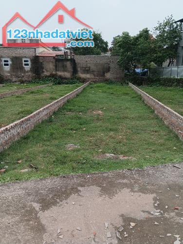 Bán đất xã tiên dược-141m2-ô tô7 chỗ vào đất- 2,35 tỷ - 2