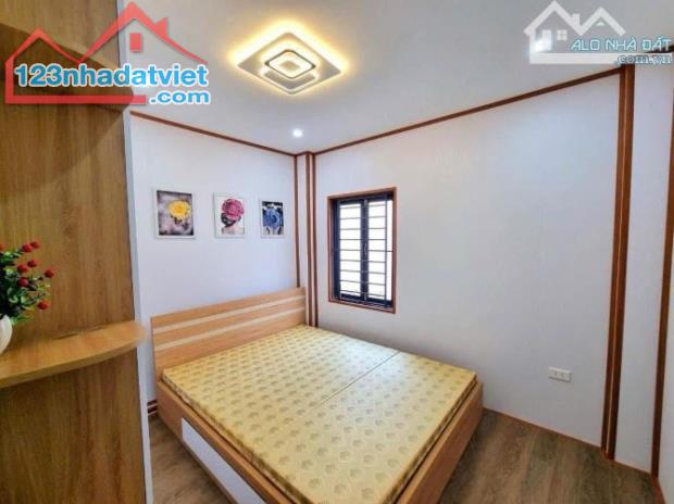 NHÀ ĐẸP - NỘI THẤT XỊN XÒ -45m2 ngay phố Bạch Mai chỉ hơn 4tỷ - 3
