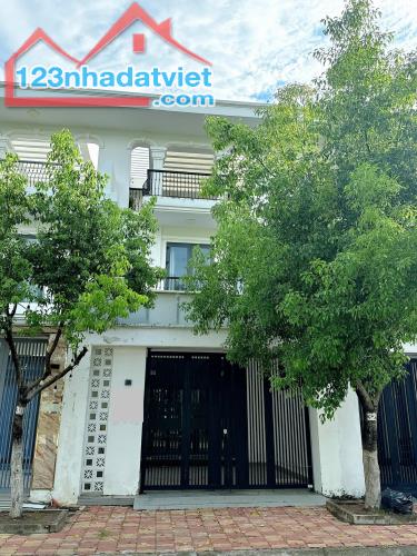 Bán nhà đối diện công viên 1 trệt 2 lầu khu đô thị Hưng Phú - 3