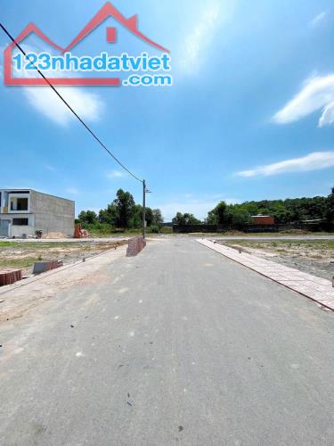 🔥 ĐẤT NỀN MẶT TIỀN - RA ĐƯỜNG LỚN 10S🔥500TR SANG TÊN