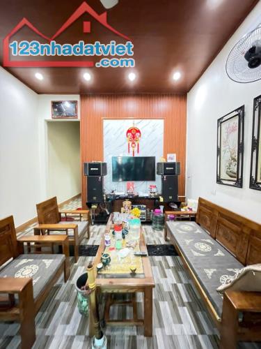 Bán 🏠 c4 đẹp long lanh giá chỉ 1tỷ5x