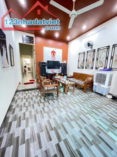 Bán 🏠 c4 đẹp long lanh giá chỉ 1tỷ5x - 1