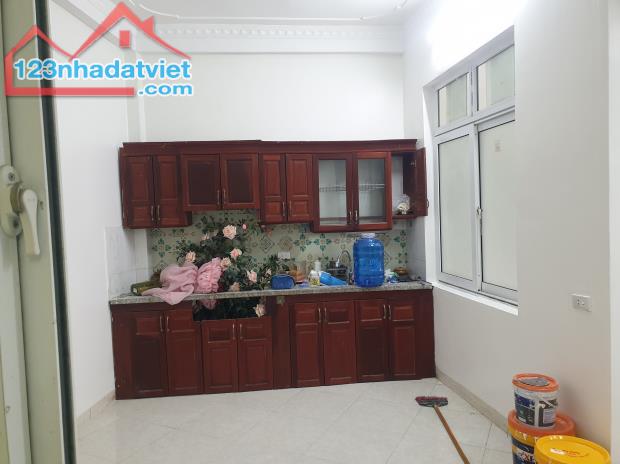 BÁN NHÀ 1.54 TỶ 2 TẦNG 60M2 ( HƯỚNG TÂY ) NGÕ CẦU ĐÔNG - 2
