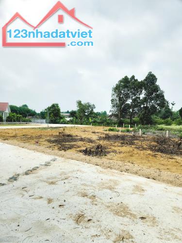 Bán đất đường Đặng Vinh gần nhà hàng Phú Lành kiệt 7,5m Tứ Hạ