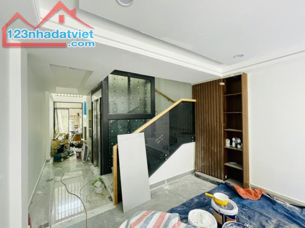 BÁN NHÀ 5 TẦNG HẺM NGUYỄN VĂN LƯỢNG PHƯỜNG 17 . GÒ VẤP. DT 65M . GIÁ 11.7 Tỷ - 3