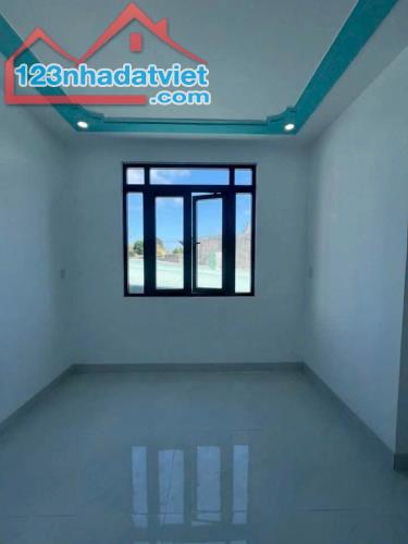 Bán nhà 1 Trệt 1 lầu Trung Tâm vũng tàu P8 bình giã giá: 3 tỷ 400 - 2
