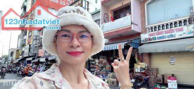 BÁN NHÀ MẶT TIỀN KINH DOANH SẦM UẤT NHẤT TẠI CUNG ĐƯỜNG NGUYỄN THÁI HỌC, QUẬN 1 - GIANG