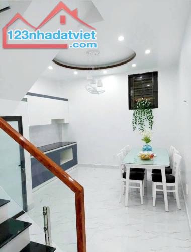 Bán nhà Vũ Chí Thắng, Nghĩa Xá, Lê Chân, Hải Phòng. 3 tầng, 41m2, 2,55 tỷ. Ngang 3,85m, t2 - 1