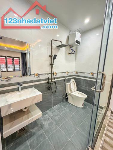 Bán nhà Đồng Thiện, Kênh Dương, Lê Chân, Hải Phòng. 3,5 tầng, 43m2, 3,45 tỷ. Ngang 3,9m, t - 3