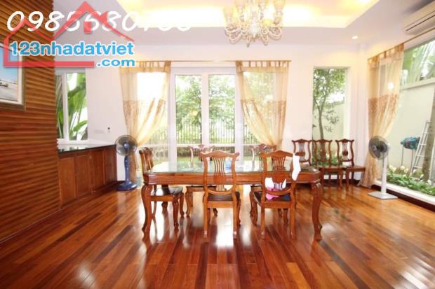 BÁN BIỆT THỰ T3 CIPUTRA 330M2 VIEW SÔNG ĐẸP NHẤT KHU GIÁ 350TR/M - 2