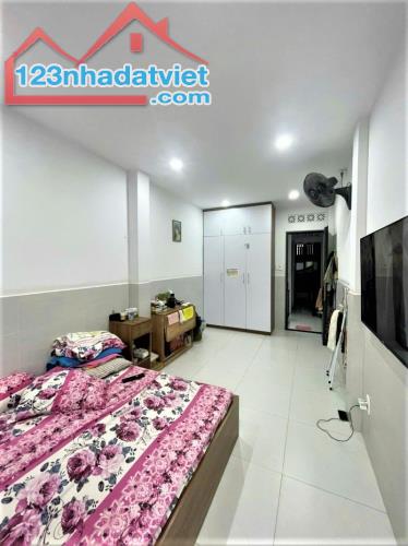 6 TỶ TL - NHÀ MỚI Ở NGAY - HXH ĐẬU CỬA NGÀY ĐÊM CẠNH MẶT TIỀN - KHU VIP BÀU CÁT TÂN BÌNH - 3