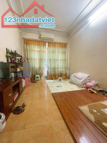 BÁN NHÀ 5 TẦNG TẠI TÂN MAI – GẦN PHỐ, NGÕ THÔNG, THOÁNG – GIÁ CHỈ 6.3 TỶ - 2