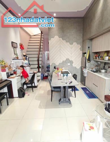 BÁN NHÀ THỦ ĐỨC 2 TẦNG SÂN THƯỢNG DT 52 M2 GIÁ 3,869 TỶ TL - 1
