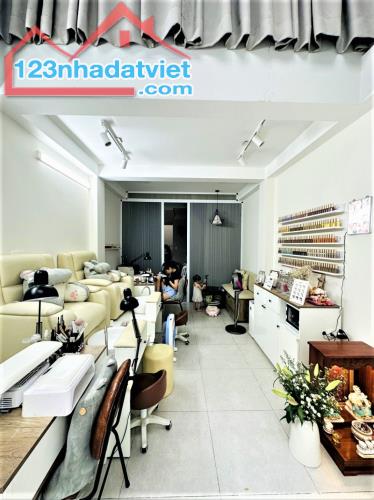 9 TỶ HƠN - NHÀ MỚI 4 TẦNG QUẬN 1 - SÁT MẶT TIỀN NGUYỄN TRÃI - XE HƠI ĐỖ CỬA - 3PN SIÊU ĐẸP - 1