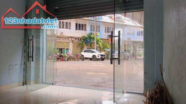 Chính chủ bán nhà KIỐT Nhà 5 tầng