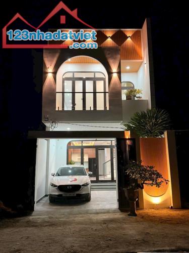 bán nhà mới trung tâm thị trấn Diên Khánh 0985451850