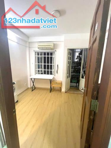 GIÁ MỀM NHẤT QUẬN 1- NGUYỄN TRÃI - 7.9 TỶ- Diện tích: 31m2, ngang 4m-Kết cấu: 1 trệt, 1 - 4