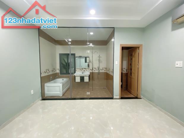 🌴Ngay trường đại học Makerting, Sát mặt tiền Lã Xuân Oai, Nhà 2 tầng mới- 75mv, Hẻm xe h - 1