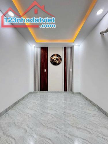 NHÀ ĐẸP SIÊU PHẨM MỸ ĐÌNH – 30M², 5 TẦNG, MẶT TIỀN 4.4M – NGÕ ÔTÔ - 6.8 TỶ - 2