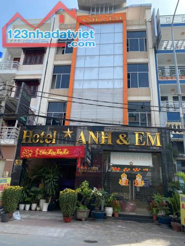 BÁN KHÁCH SẠN 7 TẦNG MẶT TIỀN HÀ HUY GIÁP – THẠNH LỘC, Q.12