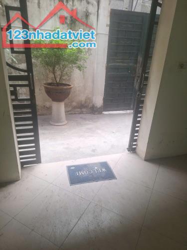 CẦN CHO THUÊ TẦNG 3 - NHÀ SỐ 19, NGÕ 9, PHỐ QUỲNH LÔI, QUỲNH MAI, HÀ NỘI