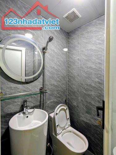 Chưa đến 5 tỷ, nhà 5 tầng Cát Linh, 22m, 50m ra phố, ngõ phân lô - 4