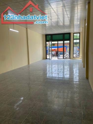 Bán nhà mặt tiền Bình Tân, đường Hồ Học Lãm, 151m2 (5,5x28), chỉ 10.X tỷ