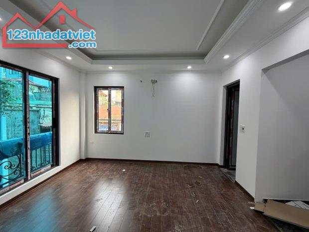 Nhà đẹp phố Đội Cấn, Ba Đình. 36m2, 6 tầng ,Thang Máy, MT 4.6M , 7.9 TỶ. - 3