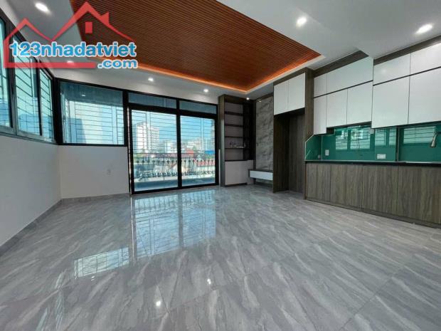 Bán nhà phân lô 90m2 Xuân Diệu 5x18m 6T gara kinh doanh đầu tư chỉ 17 tỷ 0983458219