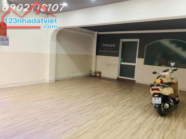 Chính chủ Cho thuê Mặt Bằng khu vực Gò Vấp Góc Lê Quang Định và Phạm Văn Đồng. - 3