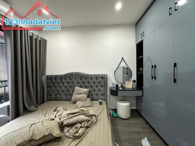 Bán nhà phố Phương Mai, Đống Đa, gần hồ, gần ô tô, thang máy 6 tầng 44m2 giá 9.8 tỷ - 1