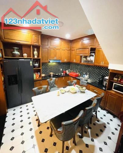 **Bán nhà HXH phường 14 khu Bàu Cát** quận Tân Bình; 4x17 - 9,9 tỷ