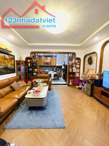 **Bán nhà HXH phường 14 khu Bàu Cát** quận Tân Bình; 4x17 - 9,9 tỷ - 2
