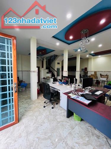 Bán nhà Nguyễn Thị Định – Giá 9.9 tỷ – Ngang khủng 10m – Hẻm xe hơi, ô tô ngủ trong nhà - 2