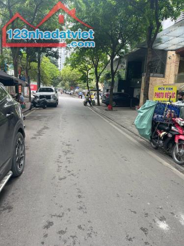 Bán nhà Lưu Hữu Phước 100m2, ô tô đỗ cổng, 18 tỷ.