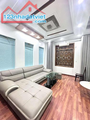 Cho thuê nhà nguyên căn lô 22 Lê Hồng Phong có 5 phòng khép kín . Chuyên gia , Văn Phòng , - 2