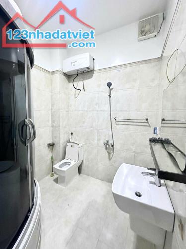 Cho thuê nhà nguyên căn lô 22 Lê Hồng Phong có 5 phòng khép kín . Chuyên gia , Văn Phòng , - 3