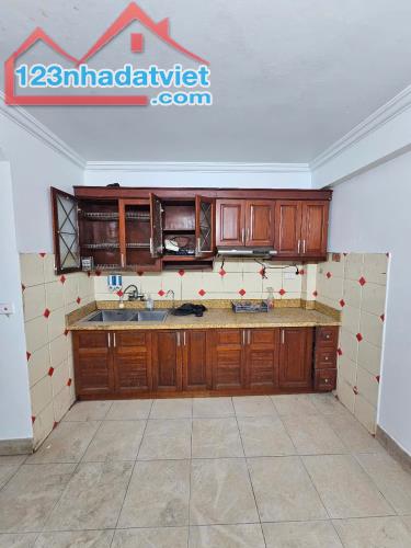 5,8 tỷ - 30m2, 5 tầng, MT 3.5m, sổ vuông đét - bán nhà Lê Quang Đạo, Nam Từ Liêm