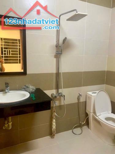 Bán nhà 3 tầng đường Nghiêm Xuân Yêm, nhà mới đẹp, đường lớn trục chính khu Nam Việt Á - 5