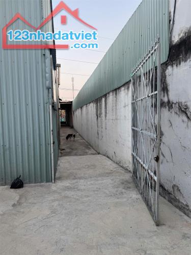 GIÁ TỐT - CHÍNH CHỦ Cần Bán Nhanh Nhà Và Kho Vị Trí Tại Huyện Bình Chánh , TP HCM - 2