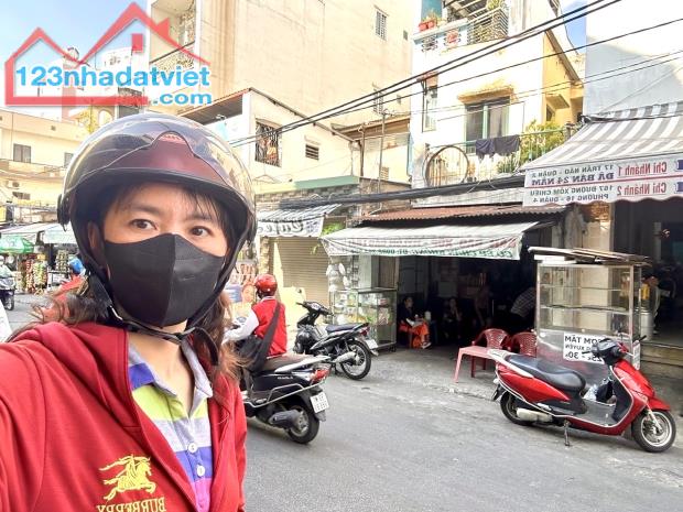 KHU VÍP NHA, NHÀ MẶT TIỀN ĐƯỜNG XÓM CHIẾU - XE HƠI ĐẬU CỬA- GẦN CHỢ GẦN TRƯỜNG- GIAO