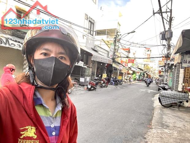 KHU VÍP NHA, NHÀ MẶT TIỀN ĐƯỜNG XÓM CHIẾU - XE HƠI ĐẬU CỬA- GẦN CHỢ GẦN TRƯỜNG- GIAO - 1